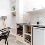 Premium Naxos Family With Private Balcony Modern Furnishing Naxos City