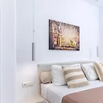 Premium Naxos Family With Private Balcony Modern Furnishing Naxos City
